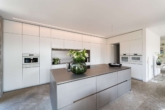 Küche - Exklusive Penthouse-Residenz mit Spa-Bereich, KNX-System & 290 m² Wohnfläche in Bestlage von Herford