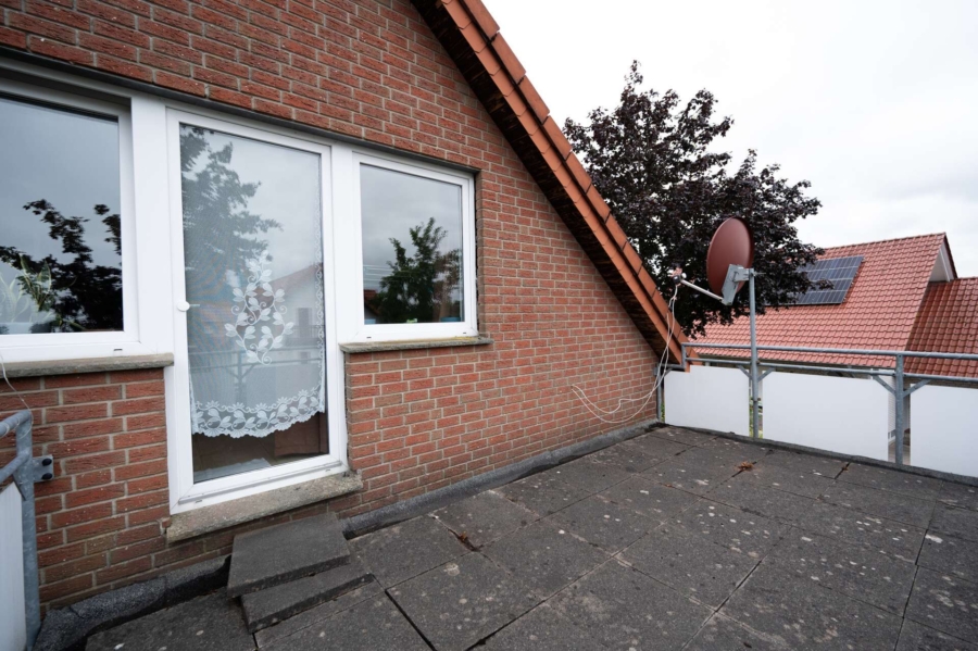Balkon DG links