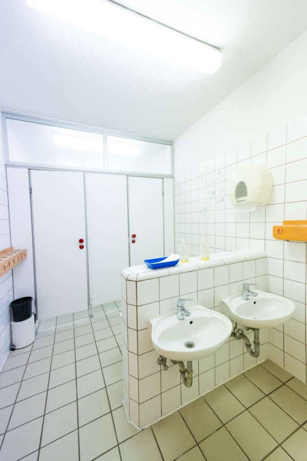 Badezimmer EG