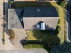 Drohnenaufnahme - Großzügiges EFH auf 777 m² Grundstück mit Doppelgarage in ruhiger Sackgassenlage