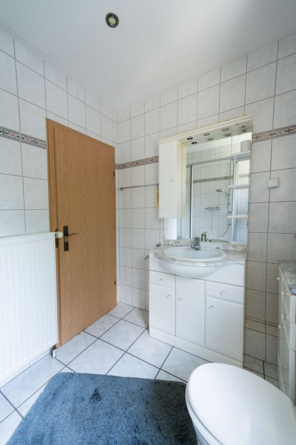 Badezimmer 1.OG