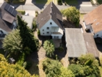 Drohnenaufnahme - Hiddenhausen-Sundern: Ein-/Zweifamilienhaus mit großzügigem Garten in ruhiger Lage