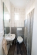 Gäste WC - Historischer Landhauscharme trifft moderne Wohnqualität – Zweifamilienhaus mit Tiny House
