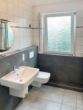 Wohnung Badezimmer - Solides Mehrfamilienhaus mit Entwicklungspotenzial in ruhiger Wohnlage von Bielefeld-Ubbedissen
