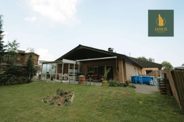 Wohnen und Arbeiten vereint: Haus mit Werkhalle, Garten und Waldzugang in Bad Salzuflen-Holzhausen, 32107 Bad Salzuflen, Haus