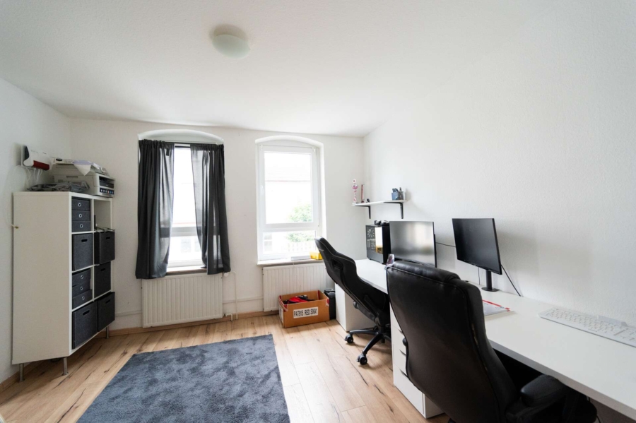 Kind / Büro / Ankleide EG