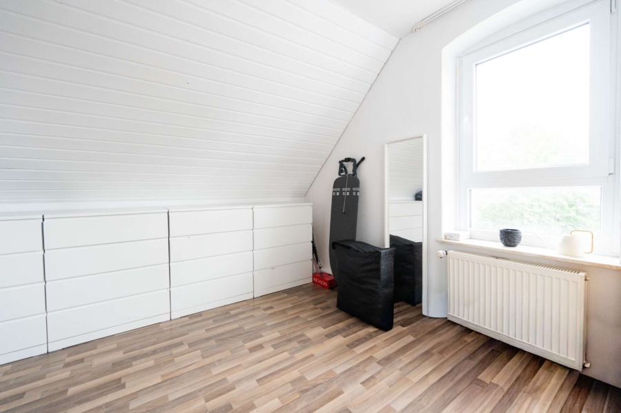 Schlafzimmer 2 OG