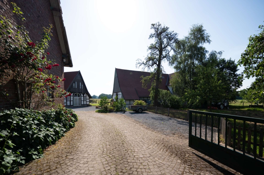 Haus 58+58a I Hofzufahrt