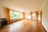 Wohnzimmer EG - Großzügiges Familienhaus mit Garten, Kamin und viel Raum zur Entfaltung