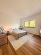 Schlafzimmer - Exklusive 2-Zimmer-Wohnung in Toplage – Balkon, Einbauküche, KfW 55 EE