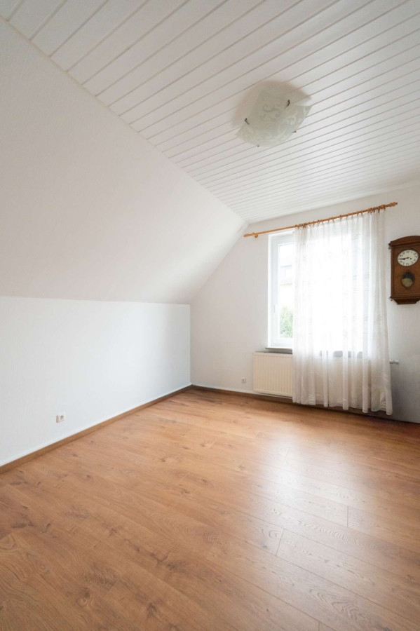 Schlafzimmer I OG