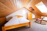 Schlafzimmer DG