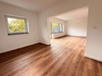 Wohn- u. Essbereich - Erstbezug! 2,5-Zi.-Wohnung am Herforder Stiftberg | 2 Balkone, EBK, Stellplatz